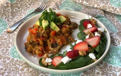Chickpea Scramble with Spinach Strawberry Salad