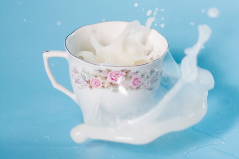 4 Unexpected Signs You May Have a Dairy Allergy